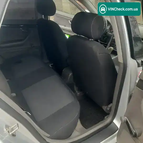 Audi A4 2001, фото з оголошення 1 з 11, VIN WAUZZZ8E62A046234