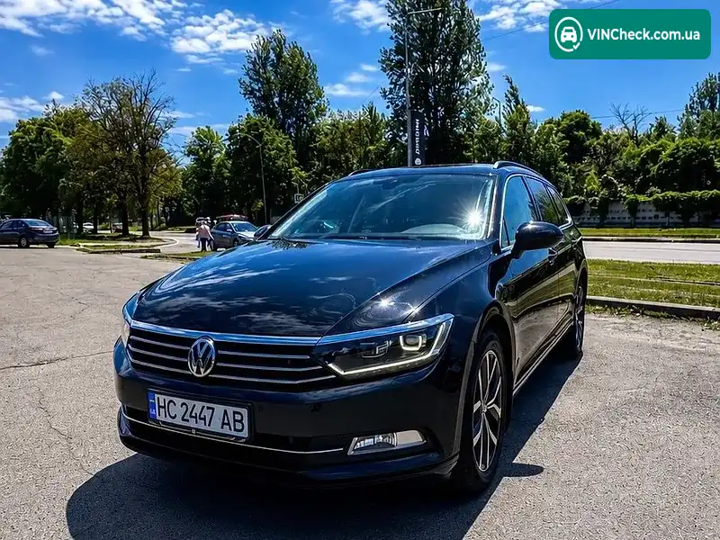 Volkswagen Passat 2019, фото з оголошення 2 з 12, VIN WVWZZZ3CZKE068646
