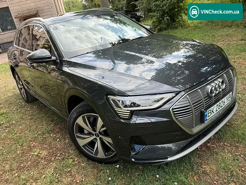 Audi e-tron 2019, фото з оголошення 2 з 20, VIN WAUZZZGE3LB012054