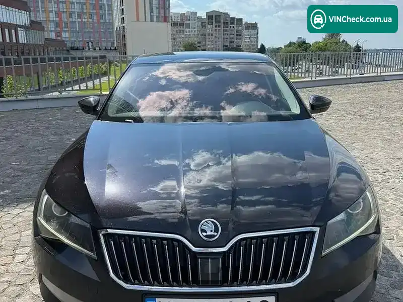 Skoda Superb 2017, фото з оголошення 2 з 20, VIN TMBAJ7NP5H7534243