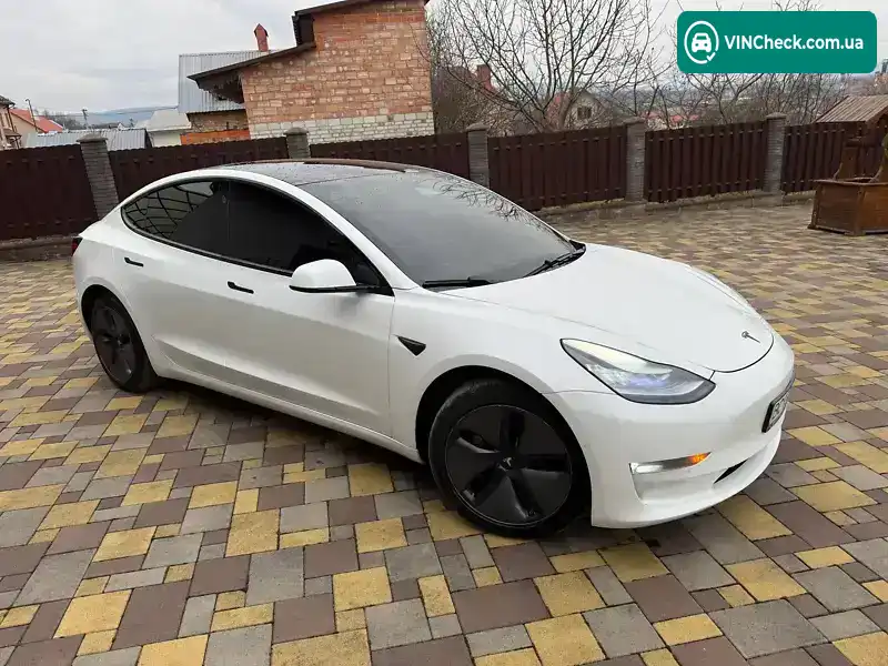 Tesla Model 3 2019, фото з оголошення 1 з 21, VIN 5YJ3E1EB5KF492799