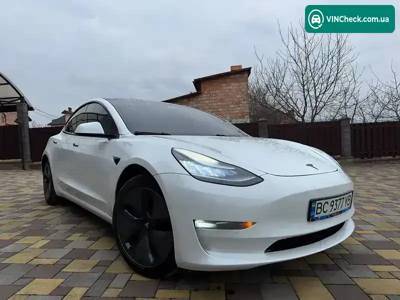 Tesla Model 3 2019, фото з оголошення 2 з 21, VIN 5YJ3E1EB5KF492799