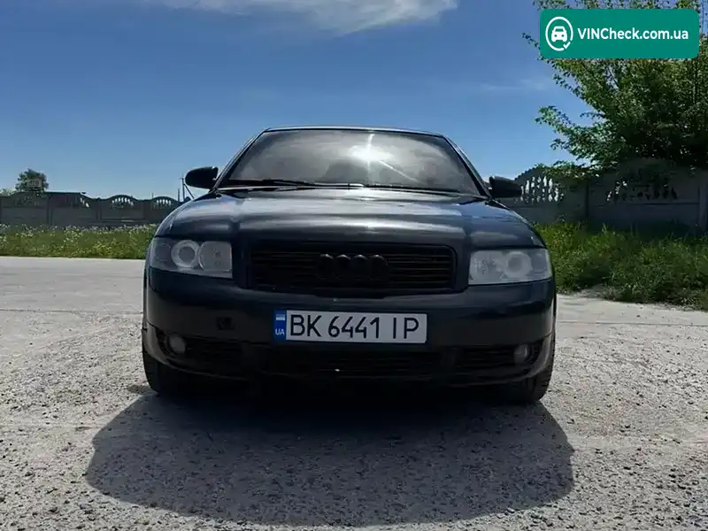 Audi A4 2003, фото з оголошення 2 з 10, VIN WAUZZZ8E93A403018