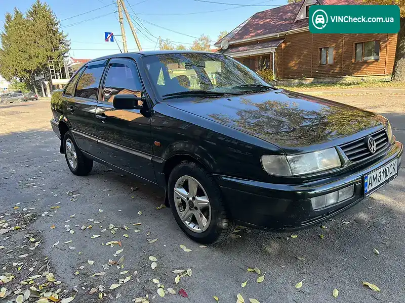 Volkswagen Passat 1994, фото з оголошення 2 з 16, VIN WVWZZZ3AZRB047693