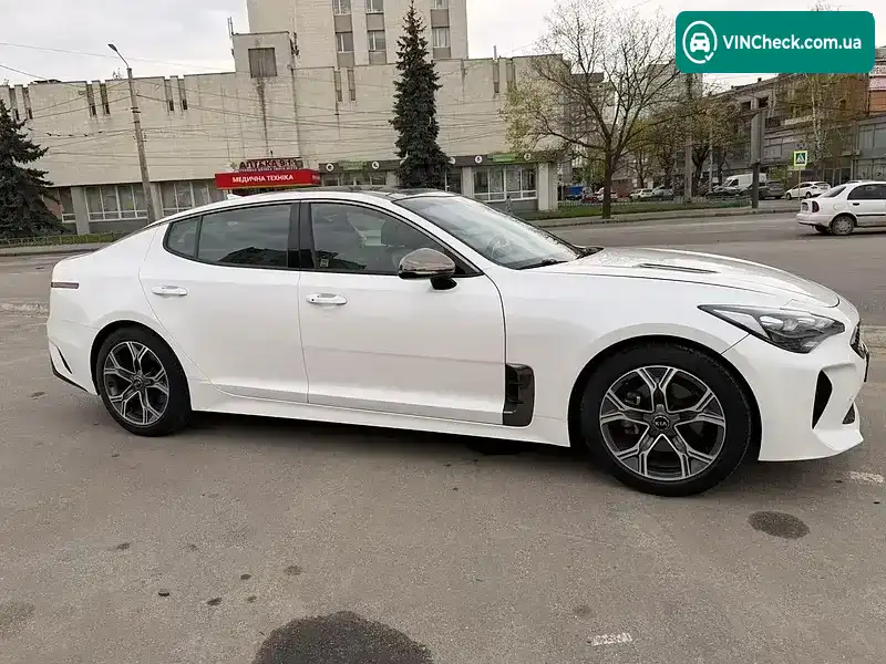 Kia Stinger 2020, фото з оголошення 1 з 8, VIN KNAE15LA8L6083745