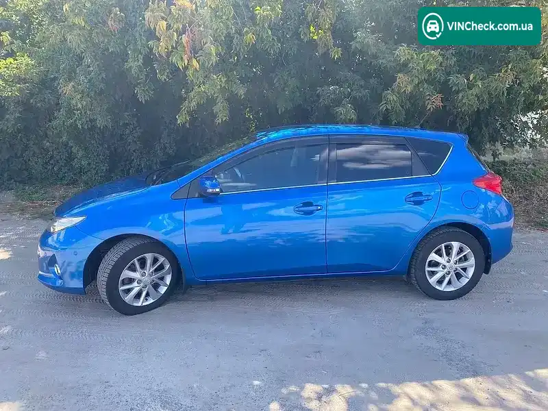 Toyota Auris 2013, фото з оголошення 2 з 20, VIN SB1ME3JE30E038201