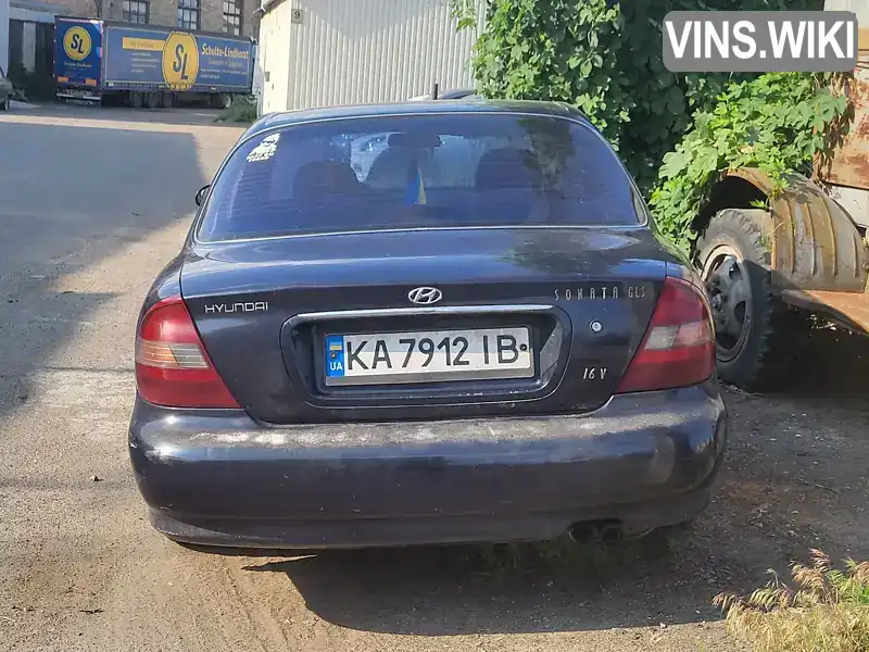 Hyundai Sonata 1998, фото з оголошення 2 з 17, VIN KMHCF31FPWU920396