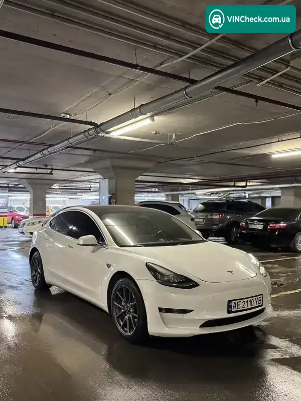 Tesla Model 3 2020, фото з оголошення 2 з 15, VIN 5YJ3E1EA7LF703235