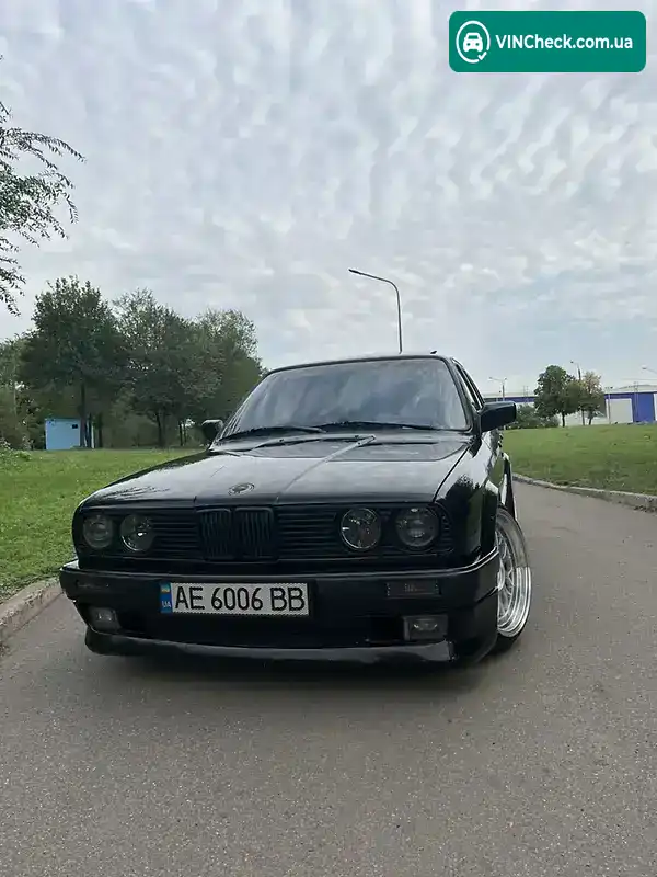 BMW 3 Series 1989, фото з оголошення 1 з 20, VIN WBAAD51030ED46096