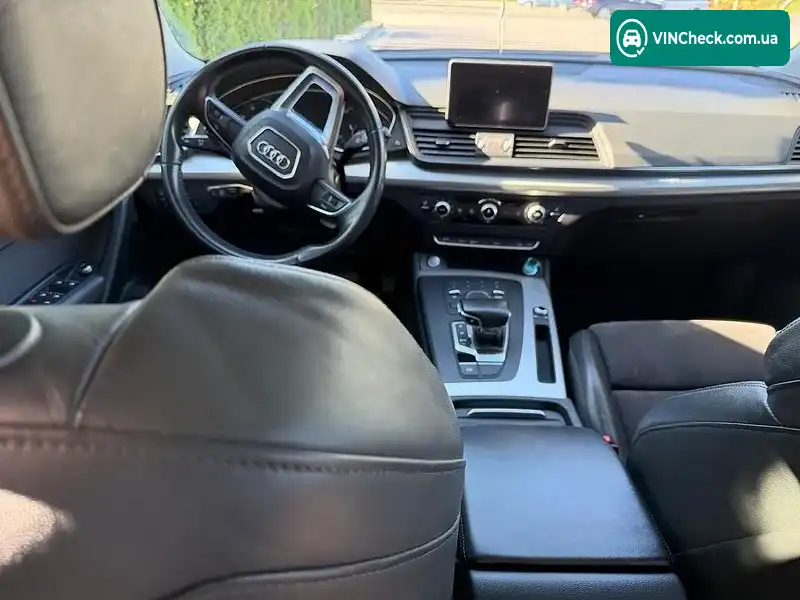 Audi Q5 2018, фото з оголошення 2 з 16, VIN WAUZZZFY7J2183818