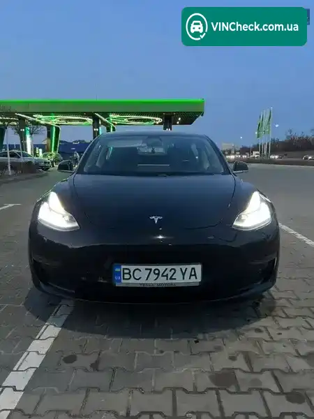 Tesla Model 3 2019, фото з оголошення 2 з 21, VIN 5YJ3E7EB8KF315490