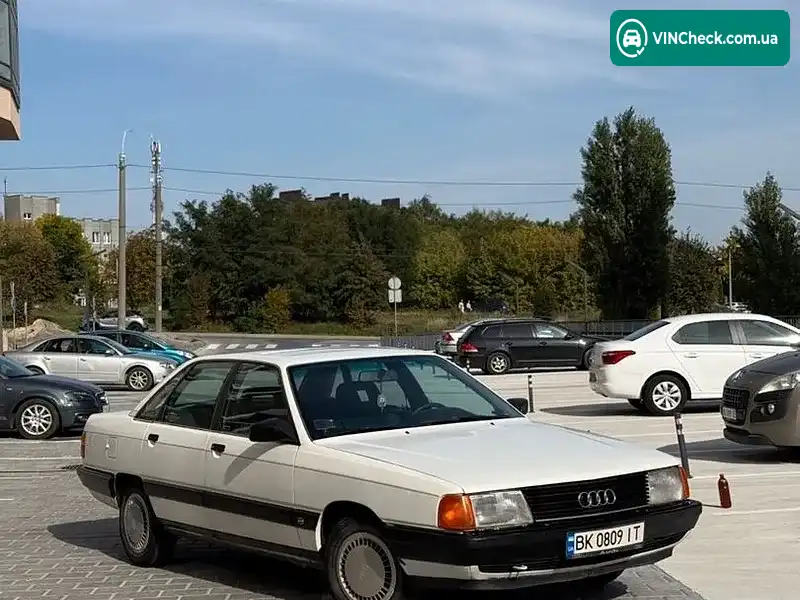 Audi 100 1988, фото з оголошення 1 з 13, VIN WAUZZZ44ZJN240329