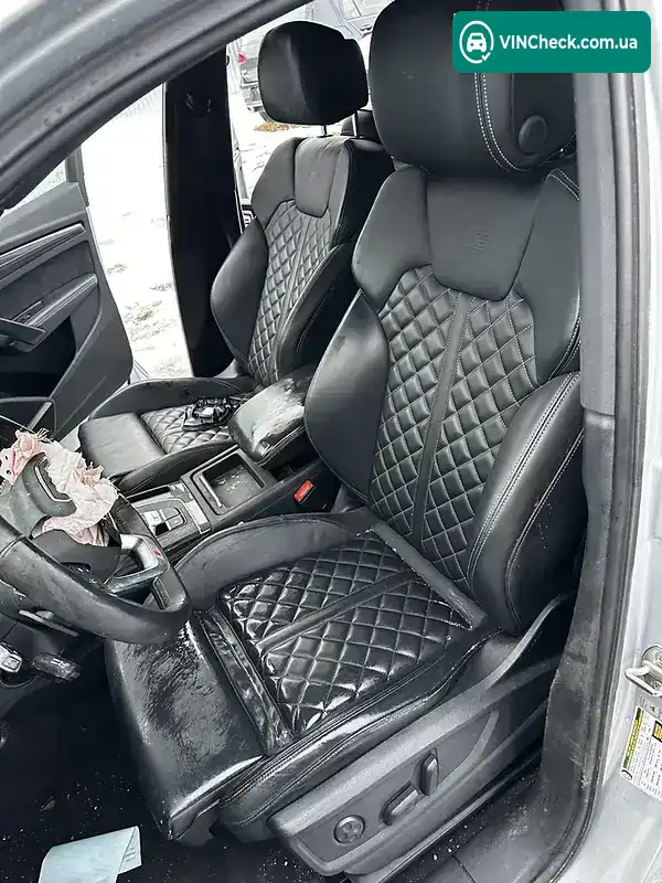 Audi SQ5 2018, фото з оголошення 1 з 17, VIN VF3BZDHXA12592377