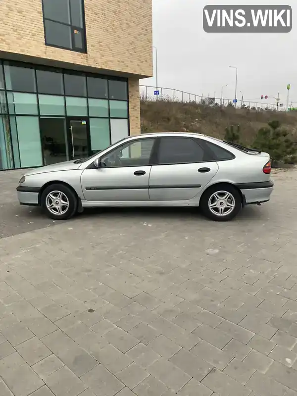 Renault Laguna 2000, фото з оголошення 2 з 21, VIN VF1B5680522225966