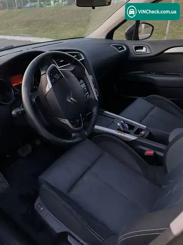 Citroen C4 2012, фото з оголошення 2 з 13, VIN VF7NC9HR8CY554726