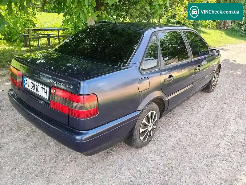 Volkswagen Passat 1994, фото з оголошення 1 з 20, VIN WVWZZZ3AZRE119460