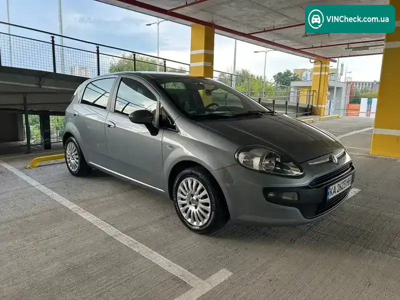 Fiat Punto 2010, фото з оголошення 1 з 17, VIN ZFA19900001688973