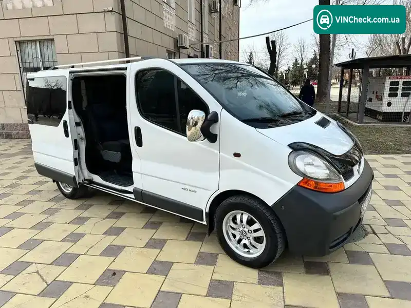 Renault Trafic 2005, фото з оголошення 1 з 21, VIN VF1FLACA66Y124091