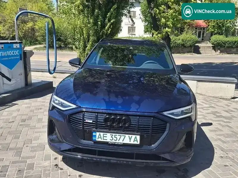 Audi e-tron 2021, фото з оголошення 1 з 21, VIN WAUZZZGEXNB001376
