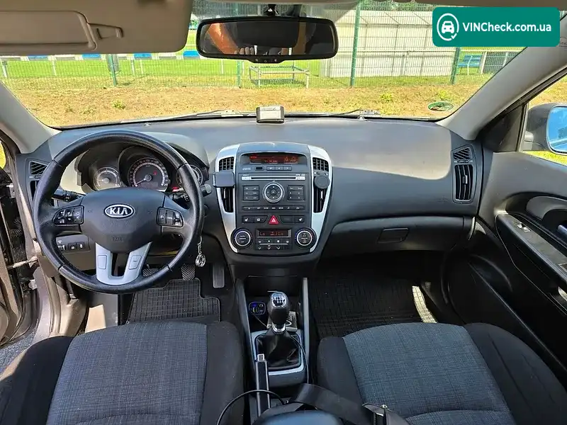 Kia Ceed 2011, фото з оголошення 2 з 17, VIN U5YHC816ACL233428