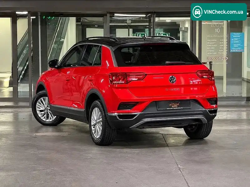 Volkswagen T-Roc 2020, фото з оголошення 2 з 20, VIN WVGZZZA1ZMV013455