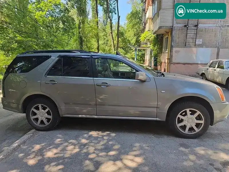 Cadillac SRX 2004, фото з оголошення 2 з 16, VIN 1GYDE63A150101589
