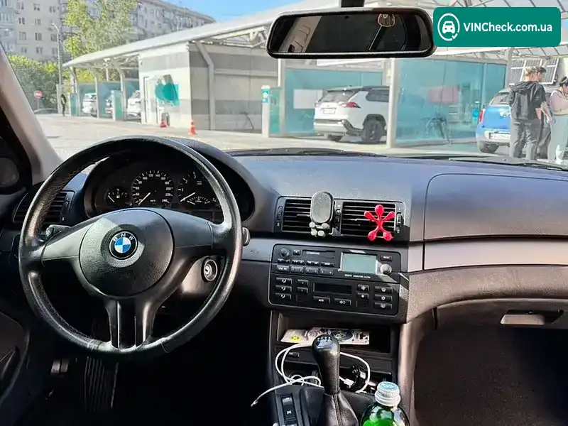 BMW 3 Series 2004, фото з оголошення 1 з 20, VIN WBAEY31080KS50473