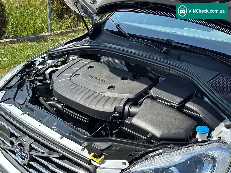 Volvo XC60 2017, фото з оголошення 2 з 20, VIN YV1DZA5C6H2133198