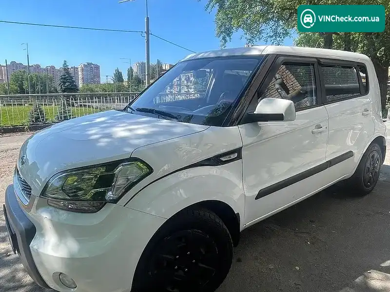 Kia Soul 2010, фото з оголошення 1 з 7, VIN KNAJT811BB7719565