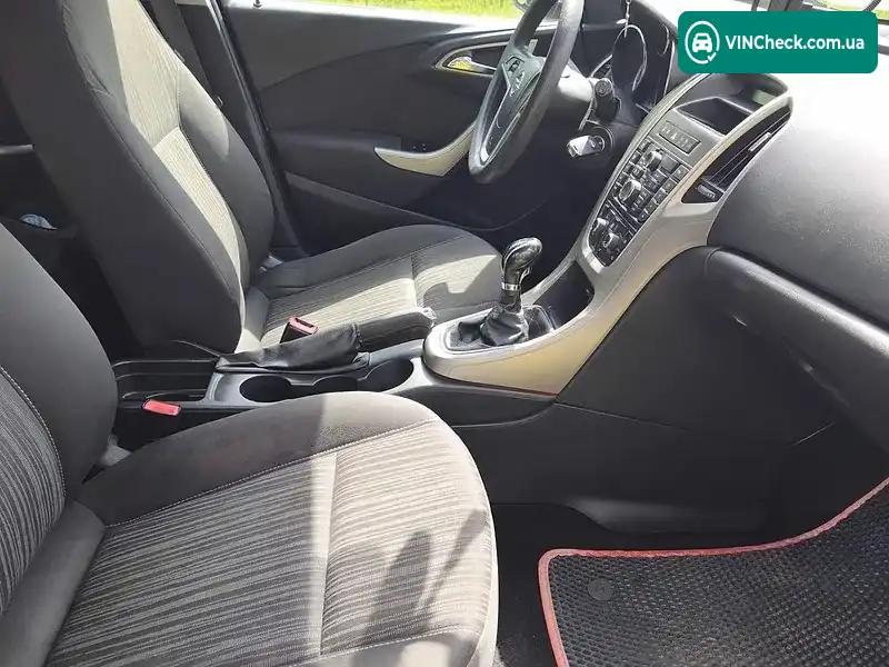 Opel Astra 2012, фото з оголошення 1 з 17, VIN W0LPD8EG9C8056188
