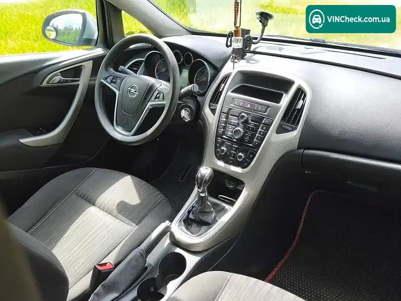 Opel Astra 2012, фото з оголошення 2 з 17, VIN W0LPD8EG9C8056188