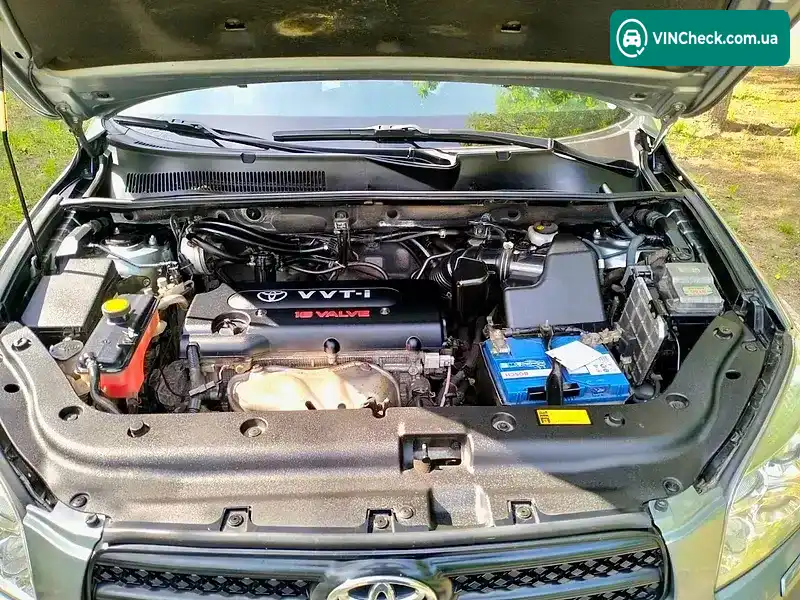 Toyota RAV4 2006, фото з оголошення 2 з 20, VIN JTMBH31VX05019400