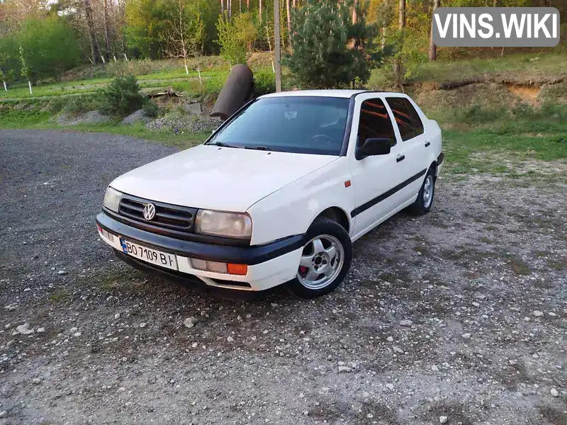 Volkswagen Vento 1992, фото з оголошення 1 з 21, VIN WVWZZZ1HZNW166007