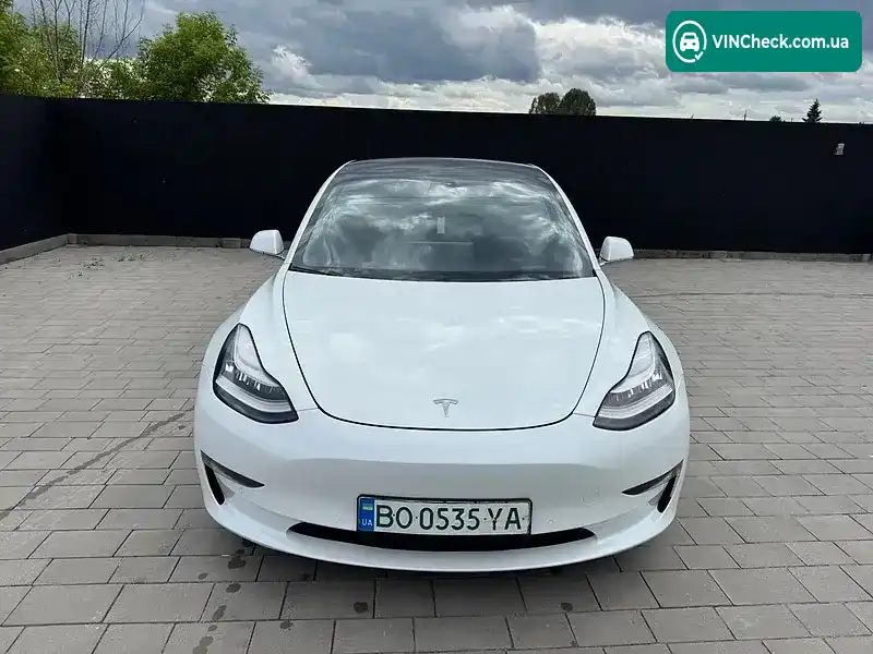 Tesla Model 3 2019, фото з оголошення 2 з 20, VIN 5YJ3E1EB0KF388401