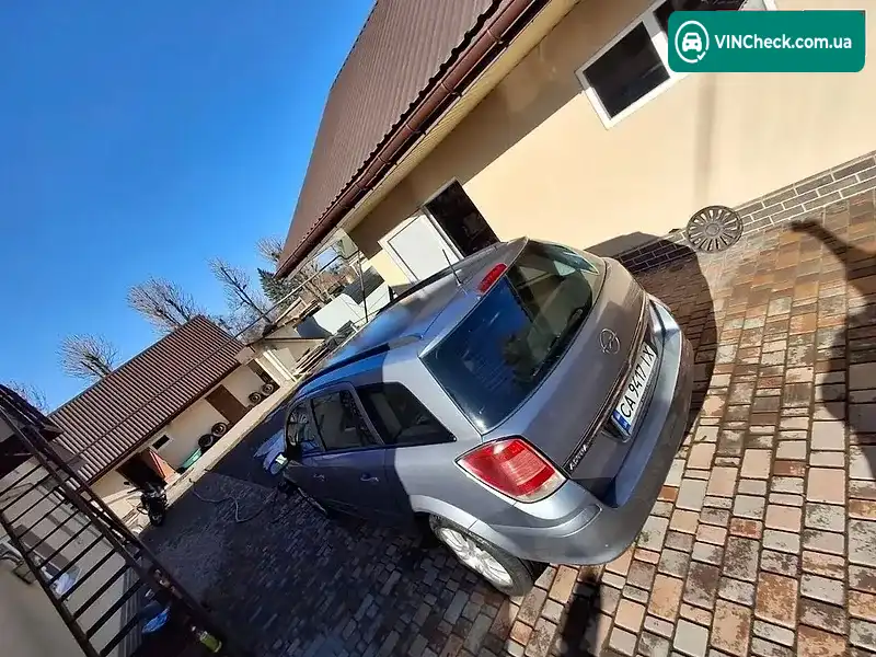 Opel Astra 2006, фото з оголошення 2 з 20, VIN W0L0AHL3565181063