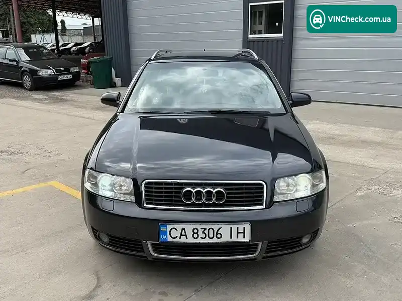 Audi A4 2003, фото з оголошення 2 з 14, VIN WAUZZZ8E93A270681