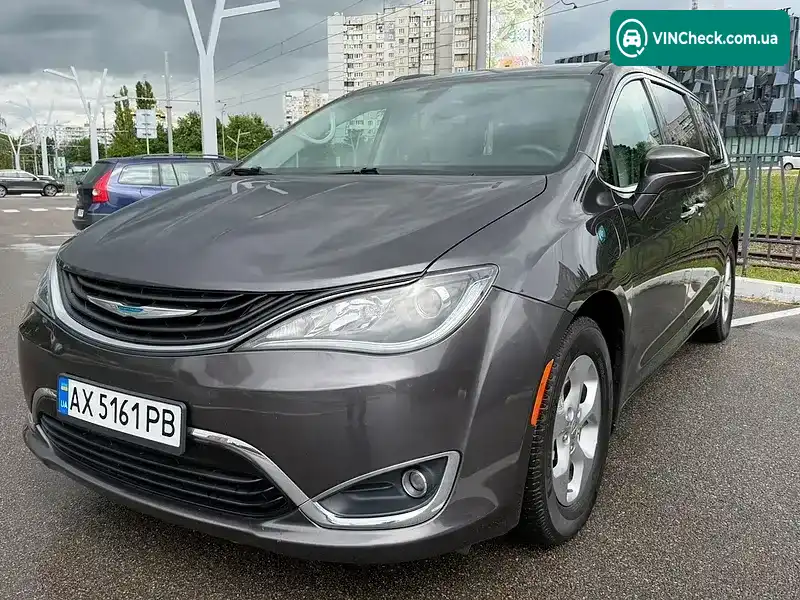 Chrysler Pacifica 2017, фото з оголошення 2 з 20, VIN 2C4RC1H76JR124996