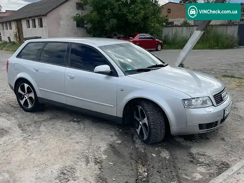 Audi A4 2001, фото з оголошення 2 з 9, VIN WAUZZZ8E12A175188