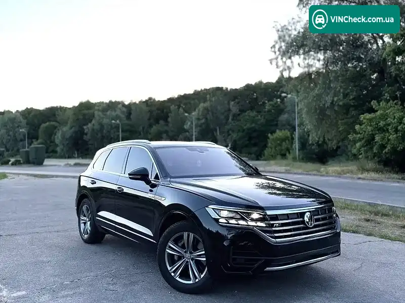 Volkswagen Touareg 2018, фото з оголошення 1 з 19, VIN WVGZZZCRZKD002343