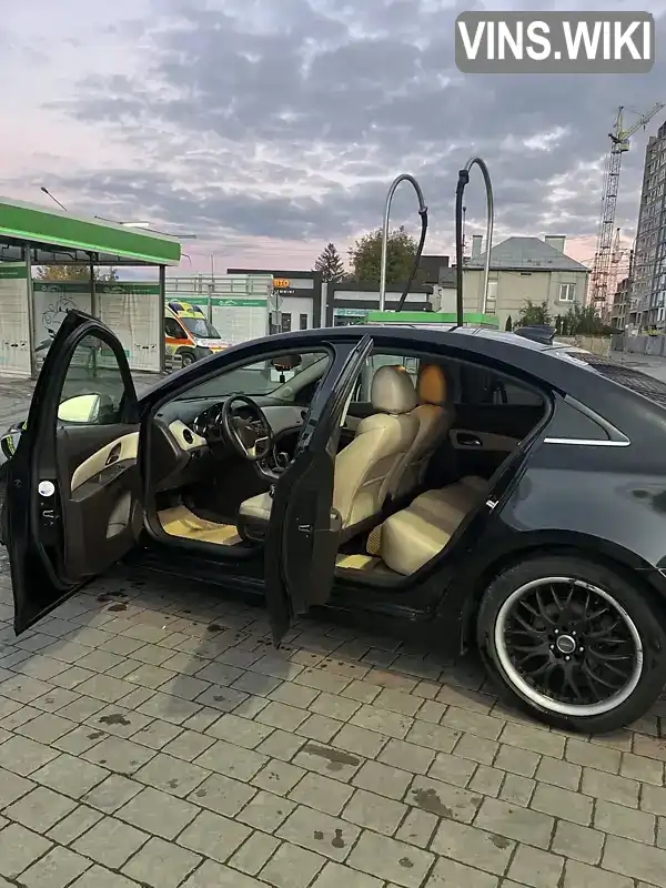 Chevrolet Cruze 2012, фото з оголошення 2 з 16, VIN 1G1PG5SB6D7104715