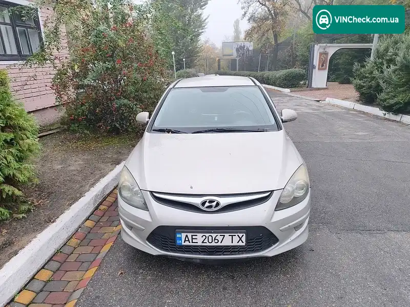 Hyundai i30 2010, фото з оголошення 1 з 5, VIN TMADB51DABJ140430