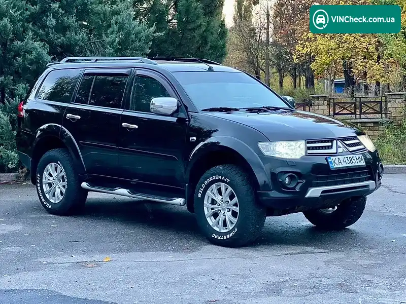 Mitsubishi Pajero Sport 2013, фото з оголошення 2 з 20, VIN MMCGNKH40EFZ00130