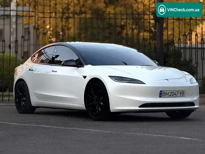 Tesla Model 3 2024, фото з оголошення 2 з 9, VIN 5YJ3E1EB2RF792536