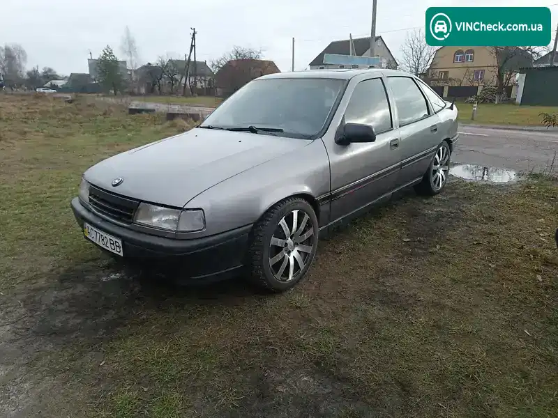 Opel Vectra 1990, фото з оголошення 1 з 10, VIN W0L00S089L1007954