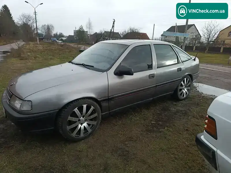 Opel Vectra 1990, фото з оголошення 2 з 10, VIN W0L00S089L1007954