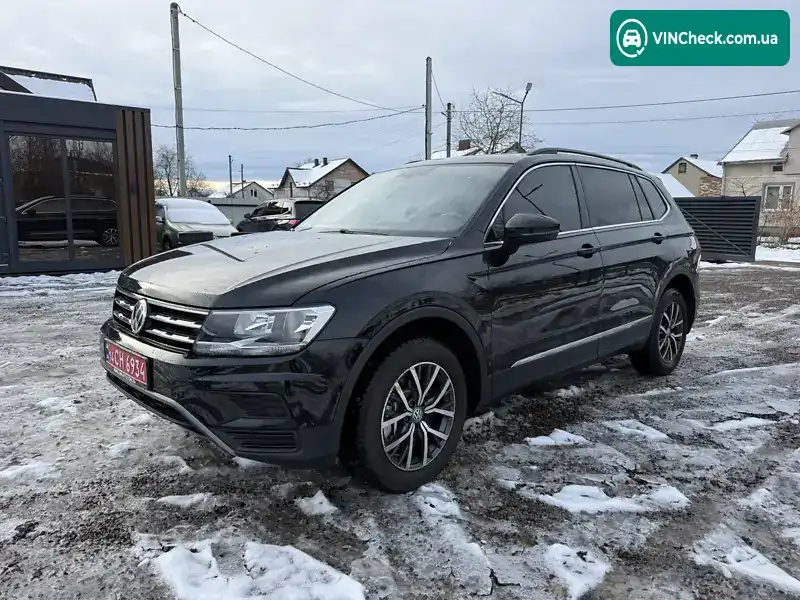 Volkswagen Tiguan 2020, фото з оголошення 1 з 20, VIN 3VV3B7AX5LM158851
