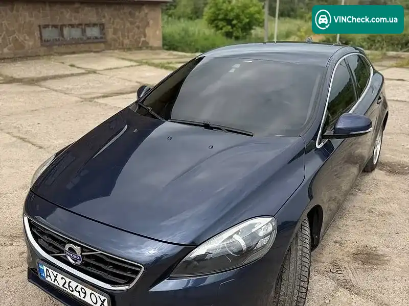 Volvo V40 2013, фото з оголошення 2 з 12, VIN YV1MV5151D2032723