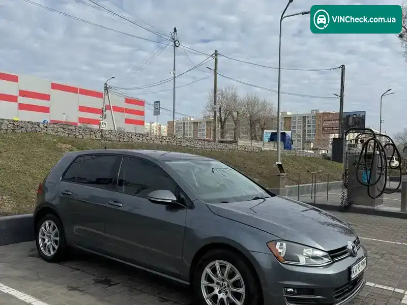 Volkswagen Golf 2017, фото з оголошення 2 з 21, VIN 3VW217AU1HM048662