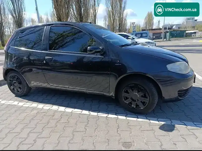 Fiat Punto 2004, фото з оголошення 2 з 7, VIN ZFA18800004765799