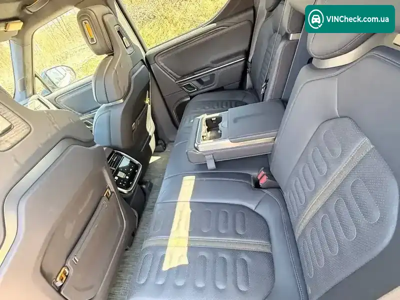 Rivian R1T 2022, фото з оголошення 2 з 21, VIN 7FCTGAAL9NN004060